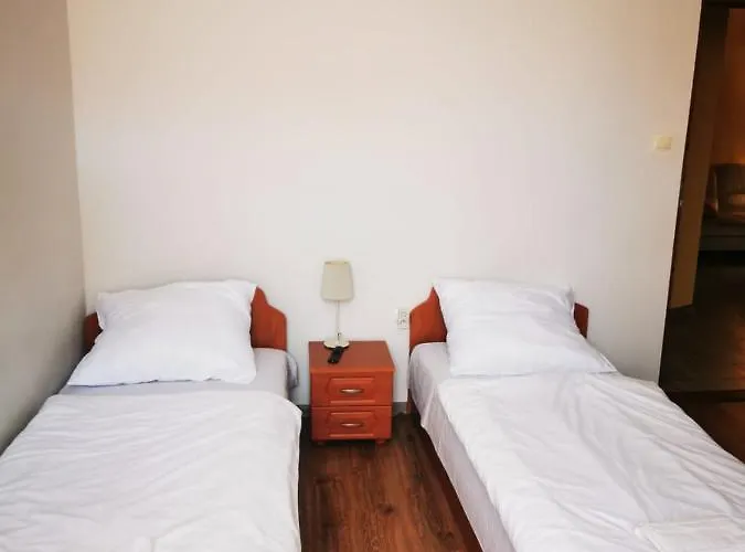 Stary Ratusz 2* Kostomloty